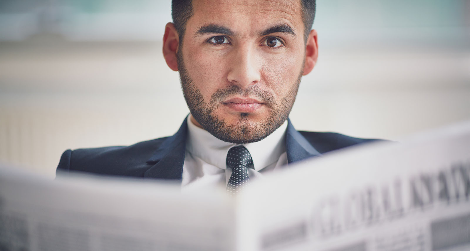 “O mundo atual não é uma tragédia, é só um lugar inundado de noticiários sensacionalistas”