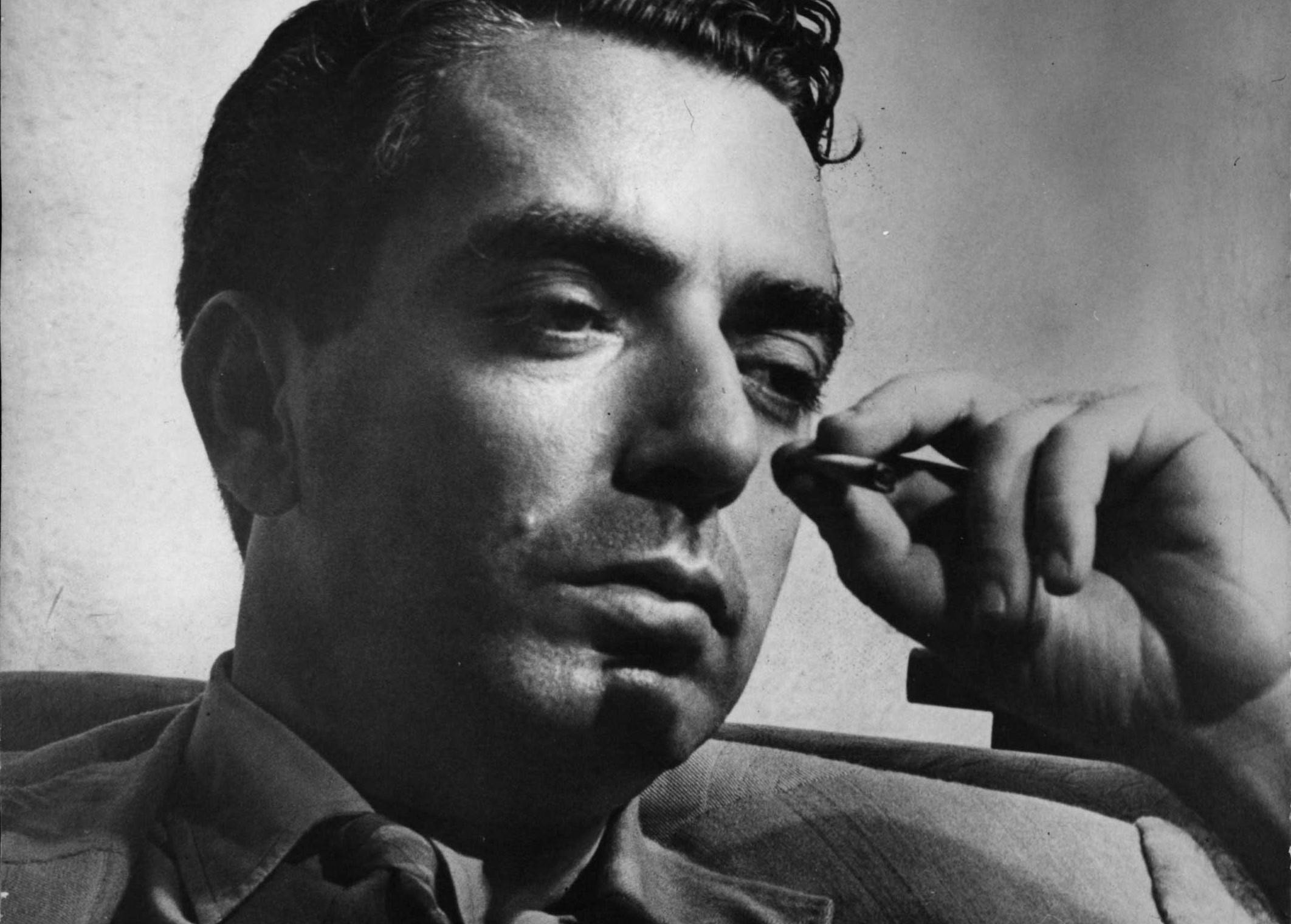 “Nelsonrodrigueana, a família é insuportavelmente necessária”.